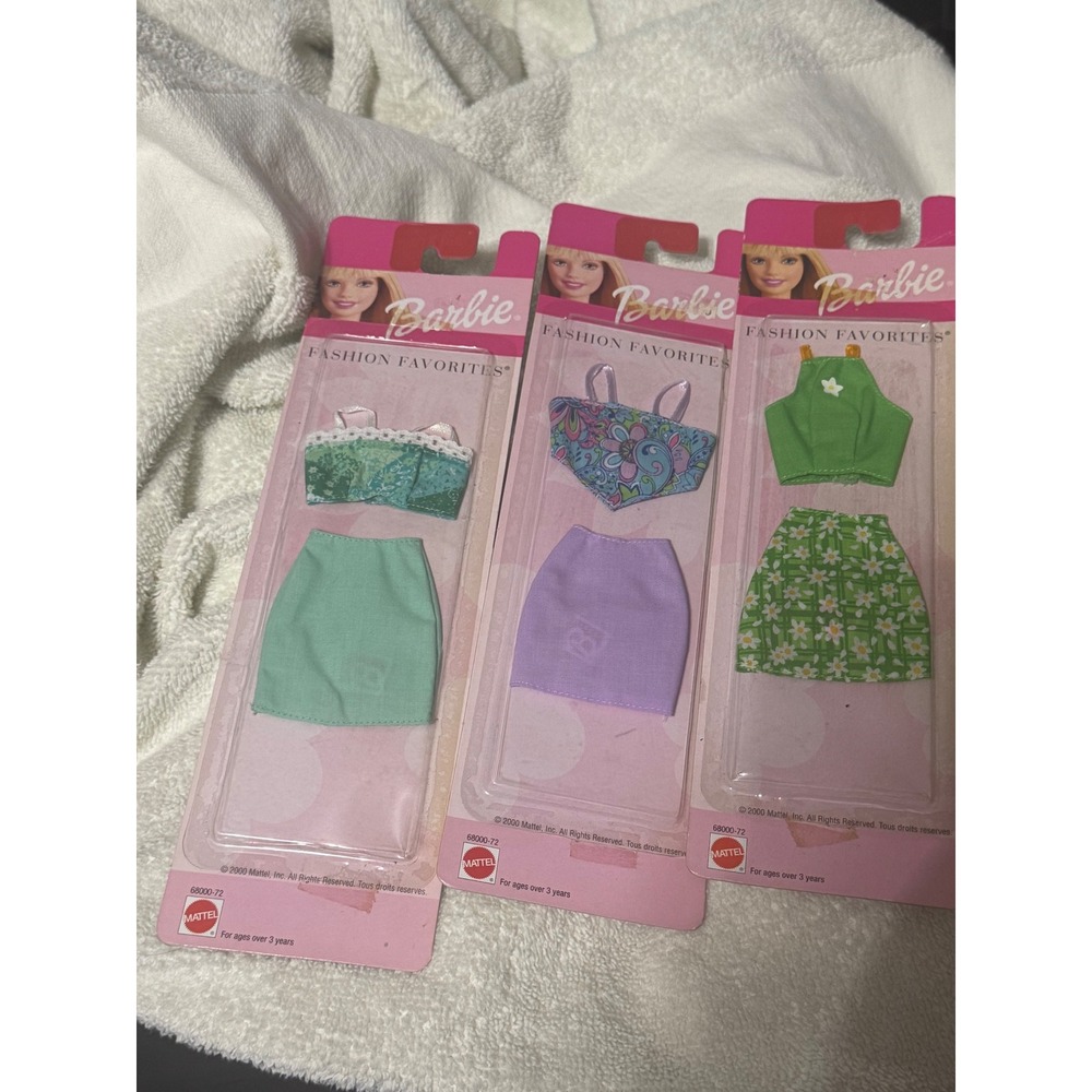 Vintage 2000 Barbie Fashion Favorites Outfits Lot of 3 Mattel 68000-72 New